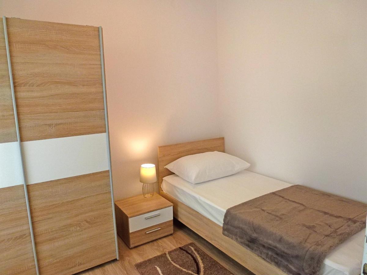 Apartment Ruza Нивице Екстериор снимка